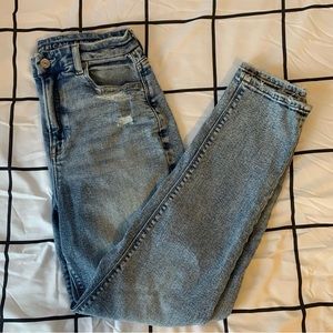 american eagle curvy mom jeans
